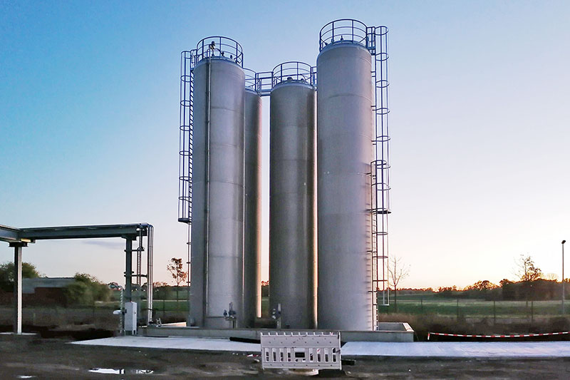 Acid tanks for continuous spray granulation from suspension of sewage sludge ash, phosphate fertilizer from phosphorus recyclates, PHOS4green, Germany